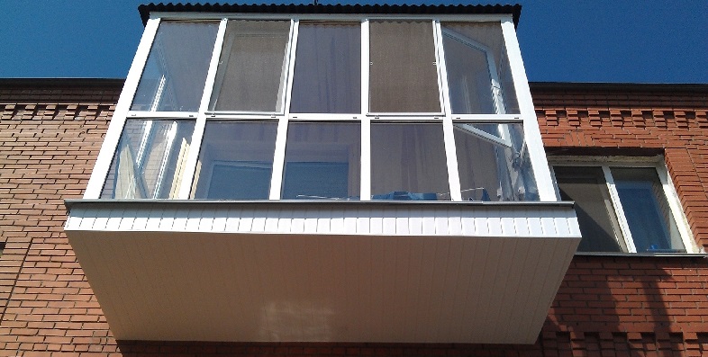 У нас Вы можете заказать французский балкон под ключ